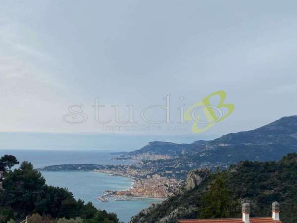 Foto Villa unifamiliare in vendita a Ventimiglia