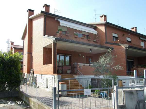 Foto Villetta a schiera