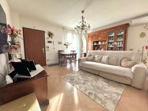 Foto Villetta a schiera angolare in vendita a Fornacette - Calcinaia 150 mq  Rif: 1324848