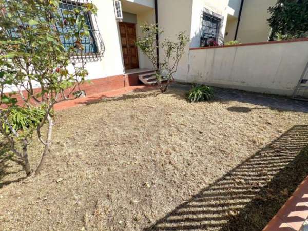 Foto Villetta a schiera in vendita a Cascina 130 mq  Rif: 1327617