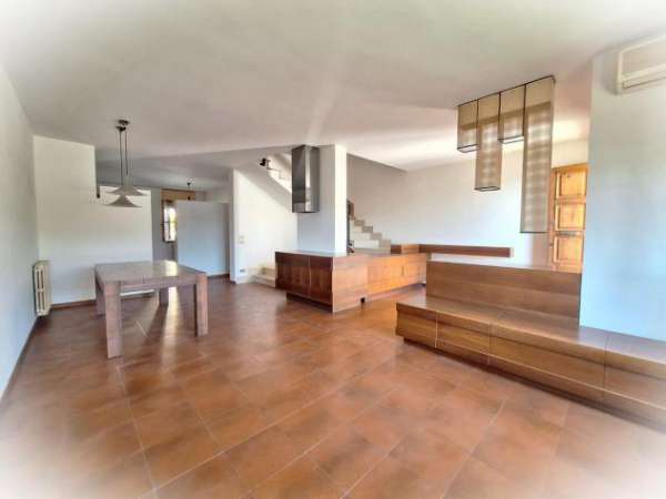 Foto Villetta a schiera in vendita a Cascina 130 mq  Rif: 1327728