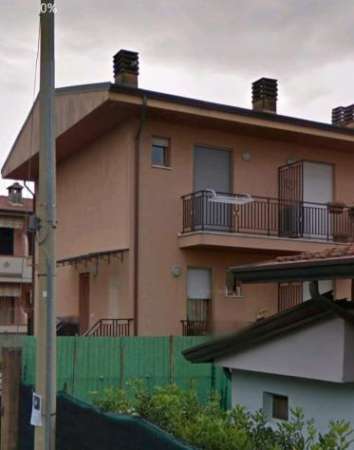 Foto Villetta a schiera in vendita a Massa 110 mq  Rif: 1266160