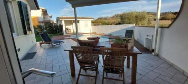 Foto Villetta a schiera in vendita a Montelupo Fiorentino 175 mq  Rif: 1087727