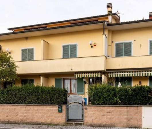 Foto Villetta a schiera in vendita a Ponsacco 150 mq  Rif: 1313736