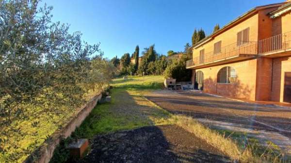 Foto Villetta bifamiliare in vendita a Casole d'Elsa 250 mq  Rif: 1253553