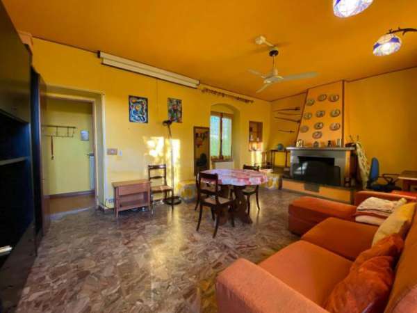 Foto Villetta bifamiliare in vendita a Massa 70 mq  Rif: 1298108