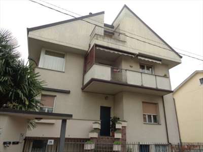 Foto Villetta schiera in Vendita, 5,5 Locali, 139 mq, Senago