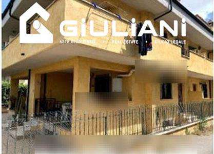 Foto Villetta schiera in Vendita, 6 Locali, 158 mq, Guidonia Montecel