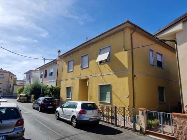 Foto Villetta trifamiliare in vendita a Vada - Rosignano Marittimo 140 mq  Rif: 1064412