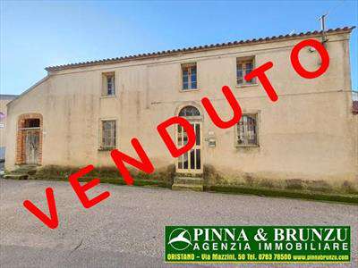 Foto Villino in Vendita, 6 Locali, 5 Camere, 220 mq (ZEDDIANI)