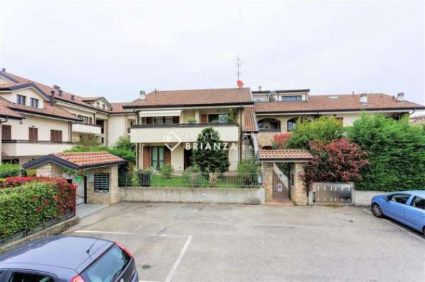 Foto VIMERCATE vicinanze: IN VENDITA AMPIO 3 LOCALI CON TERRAZZO, SOPPALCO E SOTTOTETTO