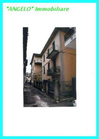 Foto ZONA SAN LORENTINO  PORTA. VENDESI iMMOBILE INDIPENDENTE